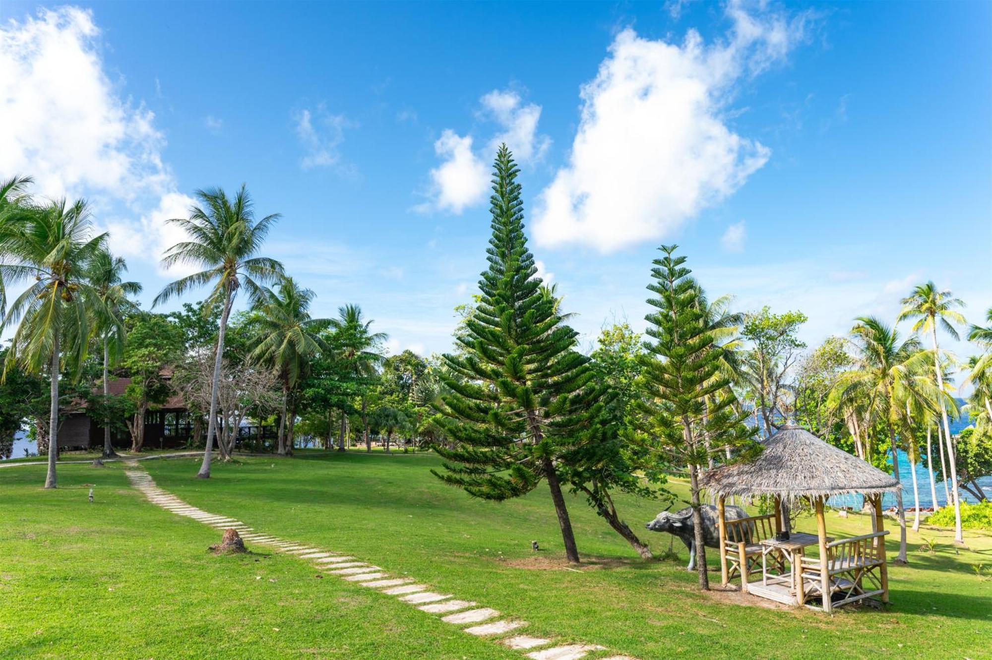 Ban Raya Resort And Spa Ко Рачаяй Екстер'єр фото